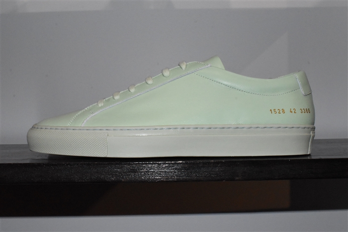 Mint Common Projects Sneaker, size 9