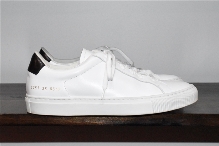 White Leather Common Projects Sneaker, size 8