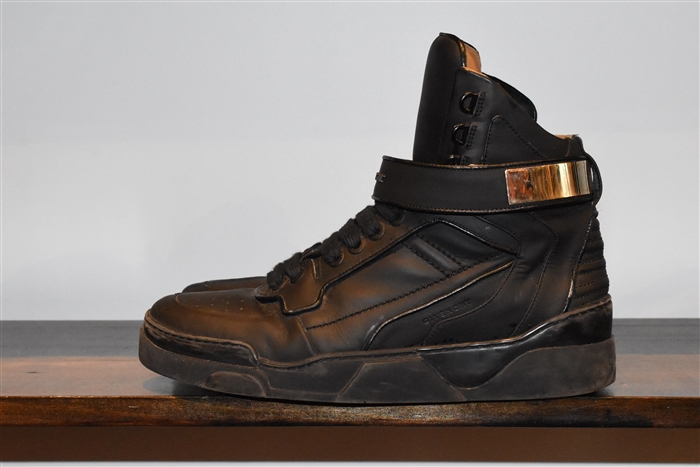 Black Leather Givenchy High-Top Sneakers, size 10
