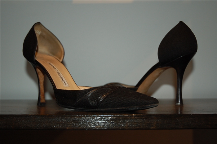 Basic Black Manolo Blahnik Pumps, size 6.5