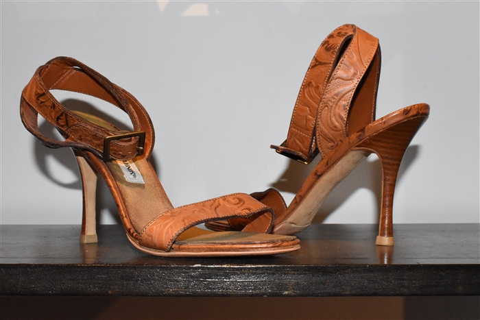 Whiskey Manolo Blahnik Sandal, size 8