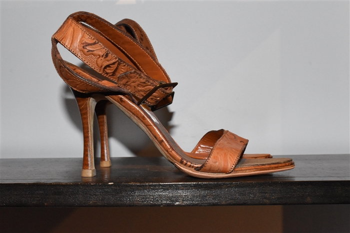 Whiskey Manolo Blahnik Sandal, size 8