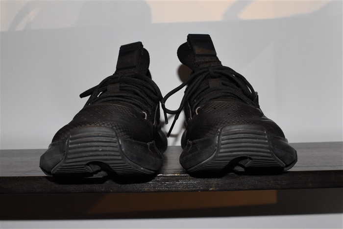 Basic Black Neil Barrett Sneaker, size 10