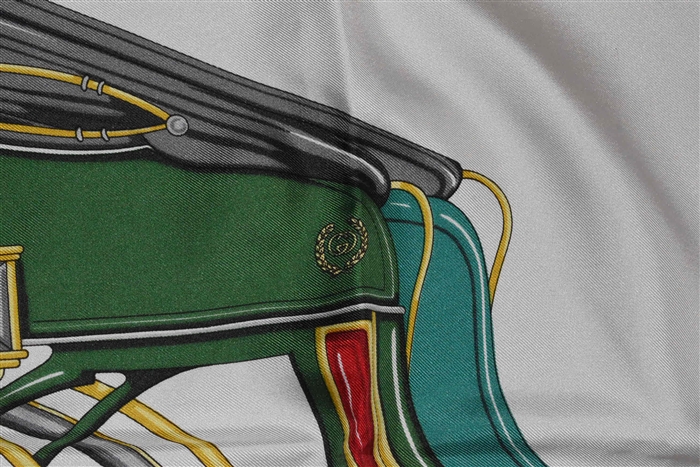 Print Gucci - Vintage Silk Scarf, size O/S