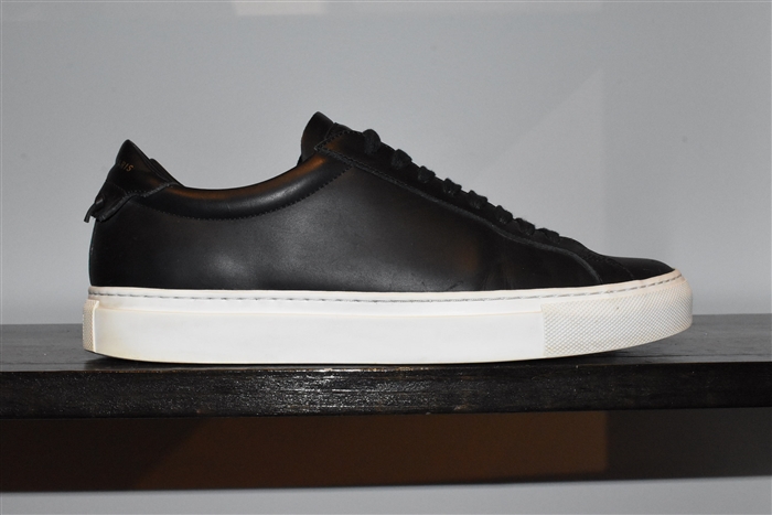 Black Leather Givenchy Sneaker, size 7
