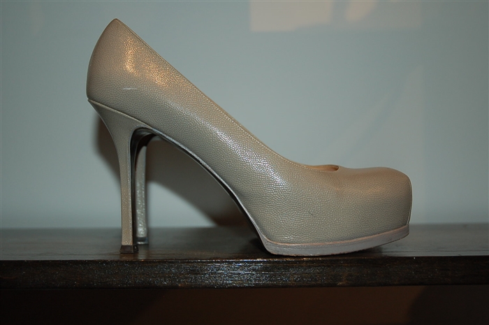 Taupe Saint Laurent Pumps, size 9