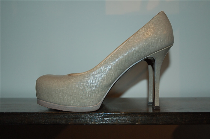 Taupe Saint Laurent Pumps, size 9
