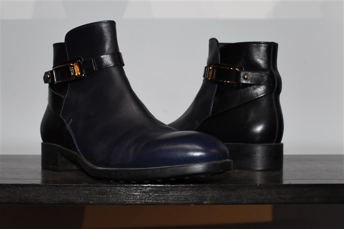 Navy & Black Tod's Ankle Boots, size 7.5