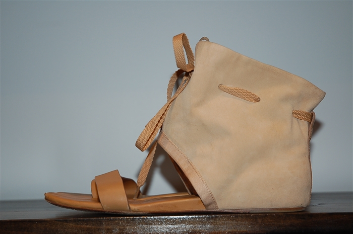 Tan See by Chloe Sandal, size 7