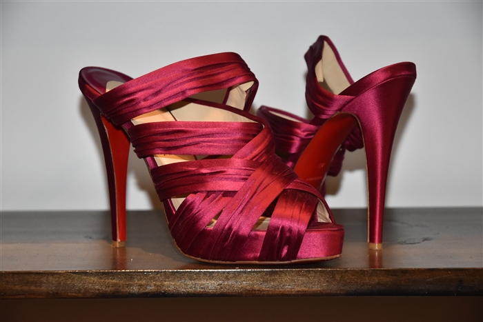 Fuchsia Christian Louboutin Sandal, size 9