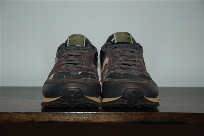 Camouflage Valentino Sneaker, size 7