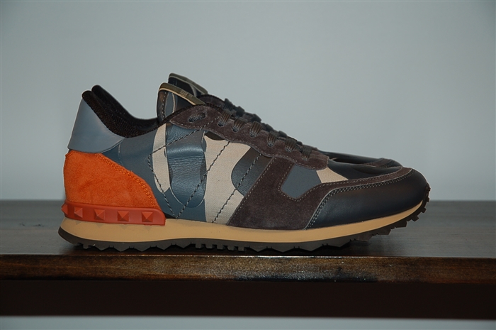 Camouflage Valentino Sneaker, size 7