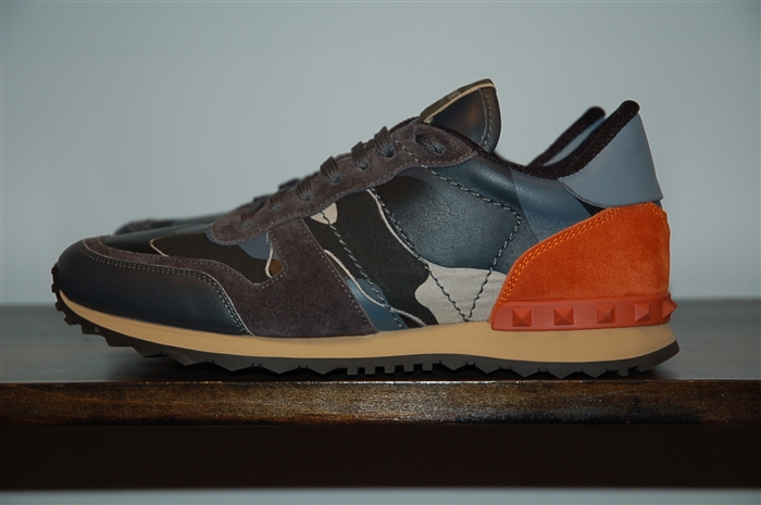 Camouflage Valentino Sneaker, size 7