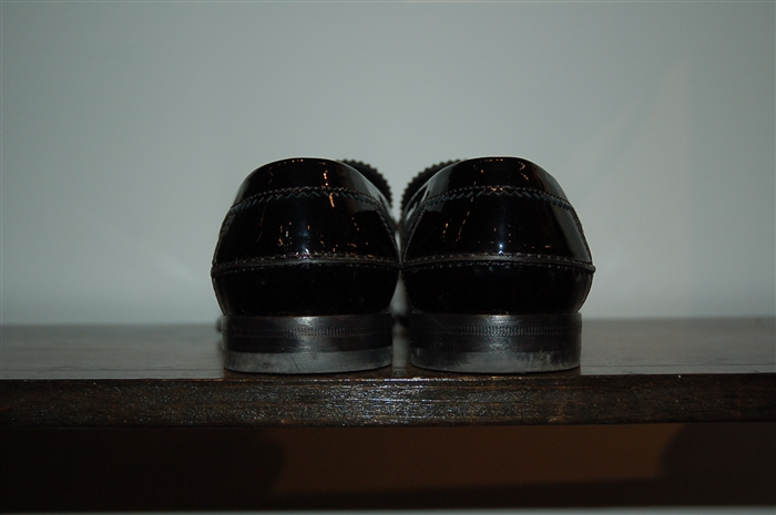 Black Patent Gucci Loafer, size 9