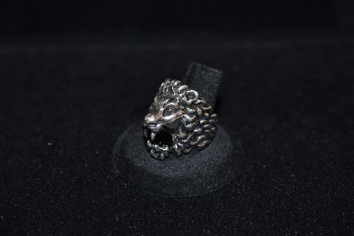 Silver Gucci Ring, size O/S