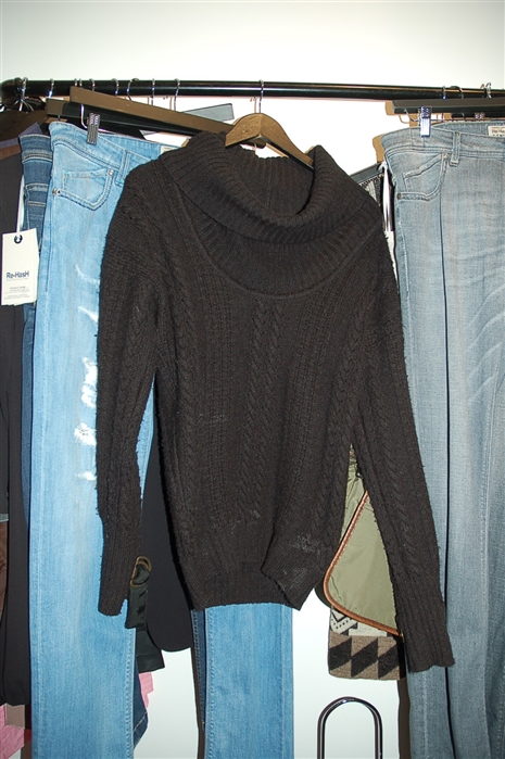 Basic Black Stella McCartney Sweater, size XS