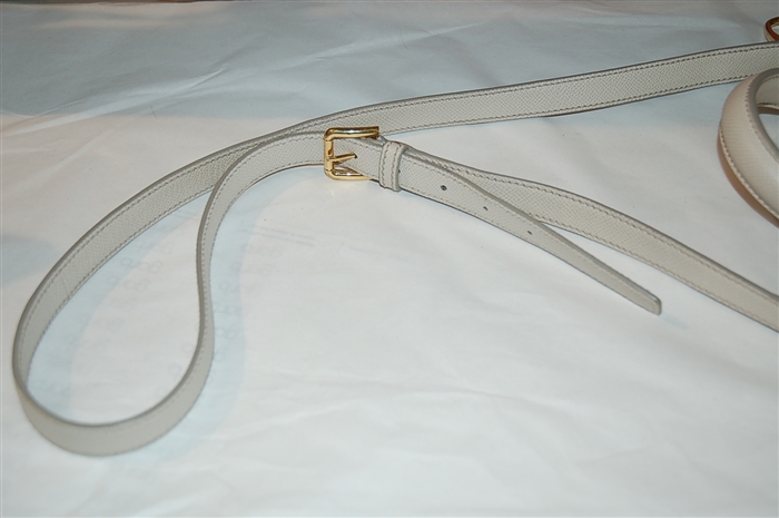 Ivory Dolce & Gabbana Handbag, size M