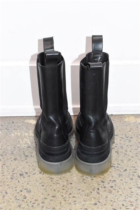 Black Leather Bottega Veneta Boots, size 9