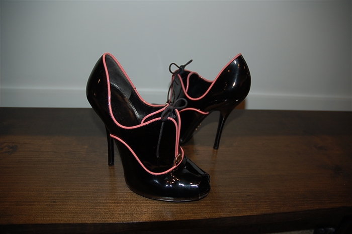 Black Patent Gucci Booties, size 5.5