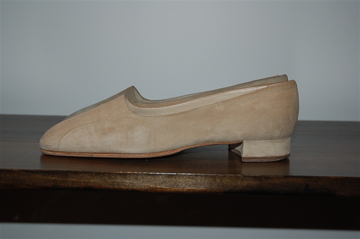 Pale Beige Giorgio Armani Flats, size 8.5