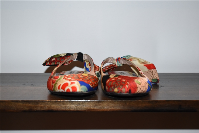 Floral Carven Flats, size 6.5