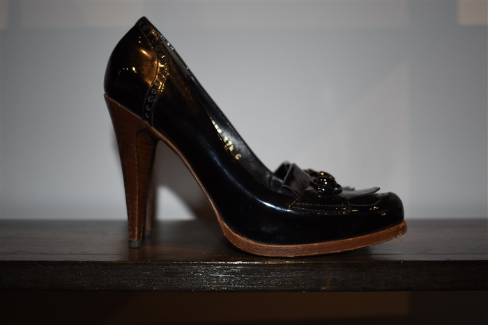 Black Patent Gucci Pumps, size 7.5