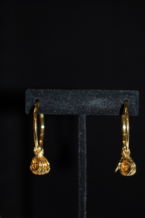 Gold Nina Ricci Earrings, size O/S