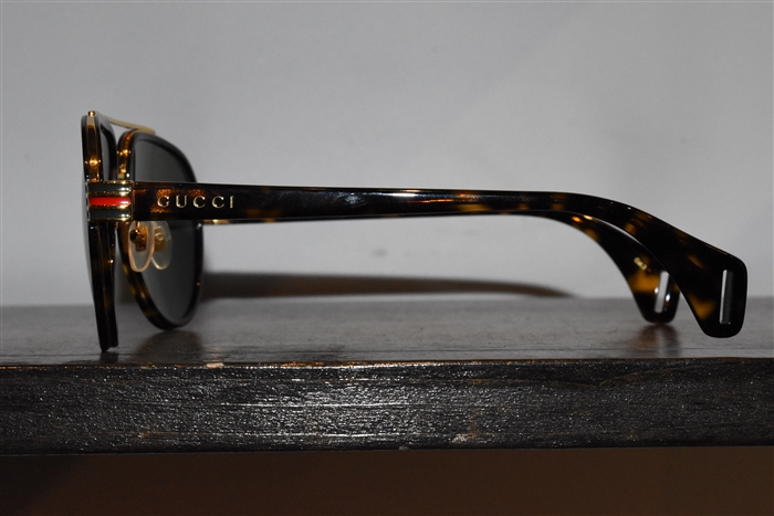 Tortoise Shell Gucci Sunglasses, size O/S