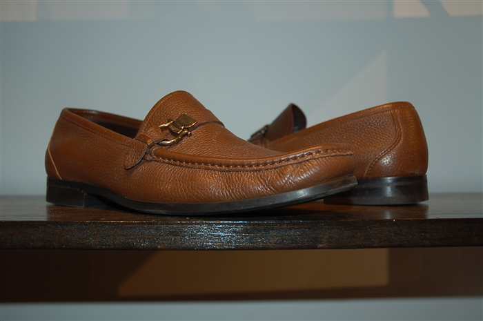 Dark Leather Salvatore Ferragamo Loafer, size 9