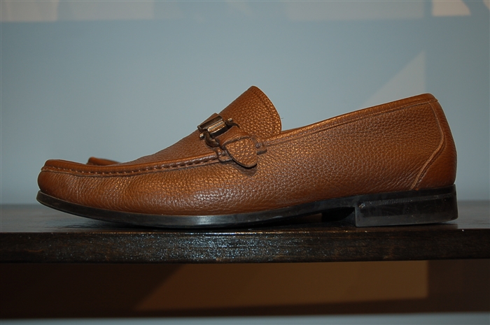 Dark Leather Salvatore Ferragamo Loafer, size 9