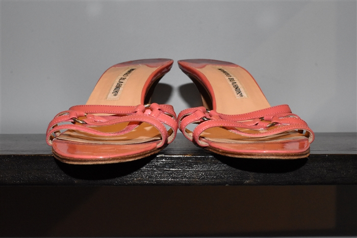 Coral Manolo Blahnik Sandal, size 7.5