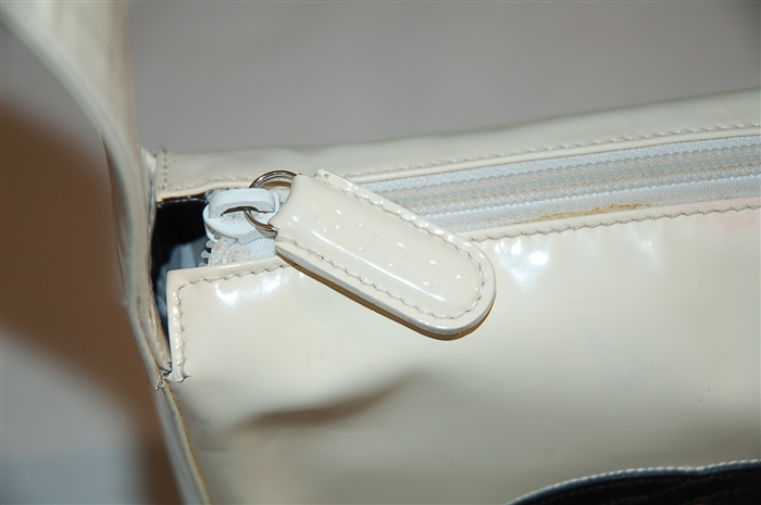 Cream Gucci - Vintage Shoulder Bag, size S
