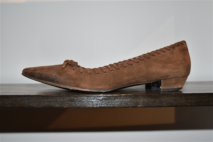 Rich Chocolate Prada Kitten Heels, size 7.5