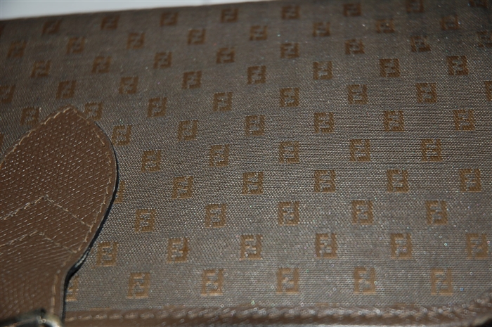 Dark Taupe Fendi - Vintage Cross-Body, size M