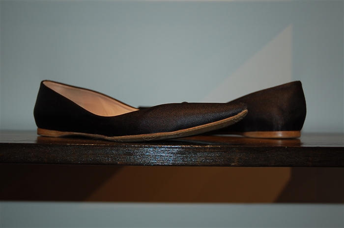 Basic Black Nina Ricci Flats, size 8