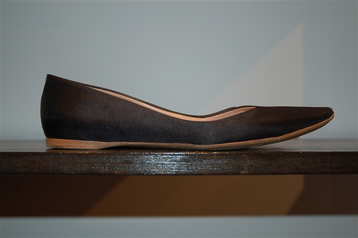 Basic Black Nina Ricci Flats, size 8