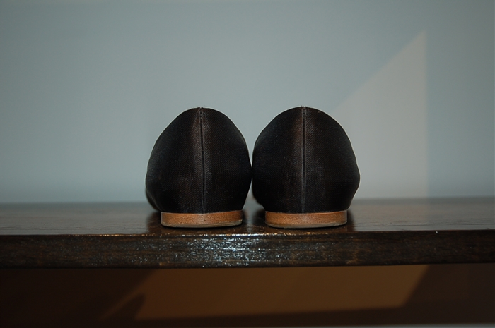 Basic Black Nina Ricci Flats, size 8