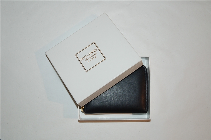 Black Leather Nina Ricci Wallet, size M