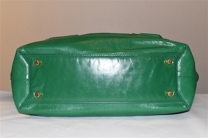 Rainforest Bottega Veneta Shoulder Bag, size L
