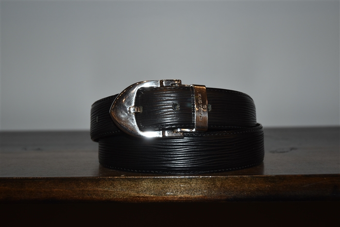 Black Leather Louis Vuitton Belt, size S