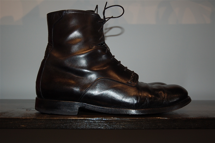 Black Leather Fendi Boots, size 8