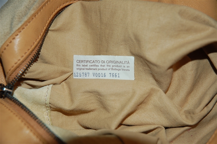 Tan Bottega Veneta Hobo, size M
