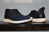 Damier Louis Vuitton Sneaker, size 10