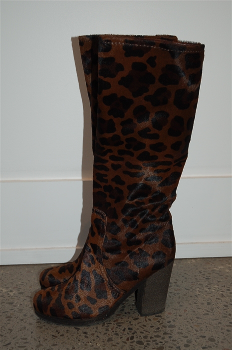 Animal Print Car Shoe Boots, size 9