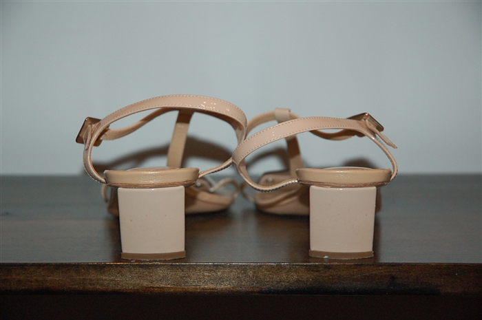 Light Beige Roger Vivier Sandal, size 8