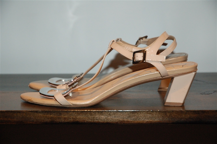 Light Beige Roger Vivier Sandal, size 8