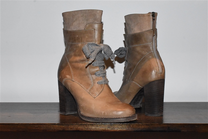 Beige Brunello Cucinelli Ankle Boots, size 7