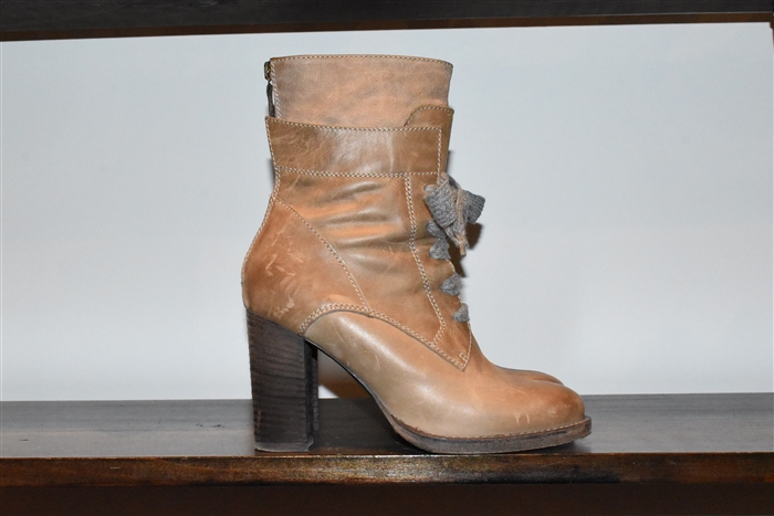 Beige Brunello Cucinelli Ankle Boots, size 7