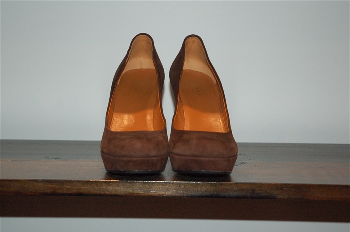 Chocolate Suede Gucci Pumps, size 8