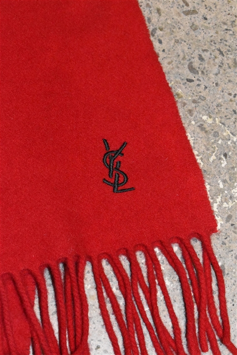 Scarlet Yves Saint Laurent - Vintage Scarf, size O/S